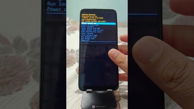 Moto G Power No Command - Factory Reset / Hard Reset / Recovery mode - How to Fix XT-2041 смотреть онлайн