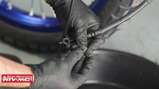 How To Install the Tusk High Fender Kit on a Yamaha Ténéré 700 смотреть онлайн