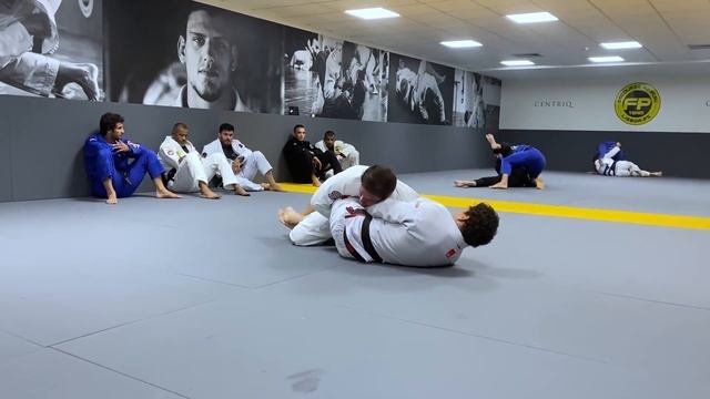 TREINO ROGER GRACIE x PREGUIÇA - PARTE 01
