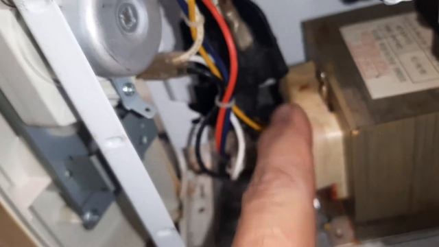 Периодически сгорает предохранитель на СВЧ смотреть онлайн