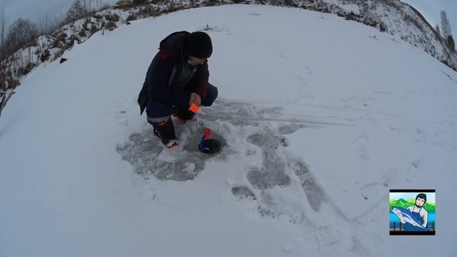 открытие первого льда 2021-2022. щука монстр сломала багор. смотреть онлайн