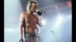 Что сказал Константин Кинчев (Алиса) во время драки фанатов с ОМОНом