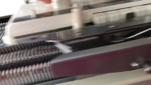 Двухфонтурное вязание на бразере,с двумя открытыми краями!