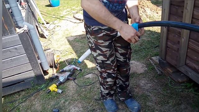 Самые строгие контролеры ?.  Абиссинская скважина вместо колодца.