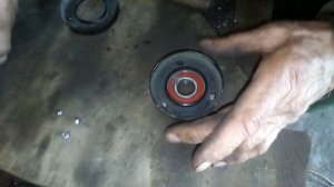 натяжной ролик опель тигра ,смена подшипника.mp4