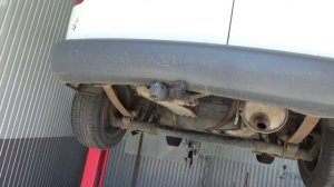 VW Caddy на ремонті, заміна паливного насоса