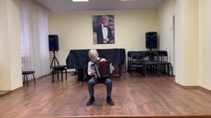 Игра на баяне. И. Кравченко, вариация на тему русской народной песни "Не летай соловей".