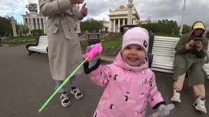 Ника едет на ВДНХ!Приехала крёстная.Покушали в рестомаркете.