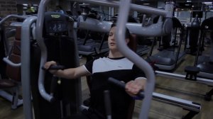 Комплекс упражнений для груди, трицепса и передней дельты