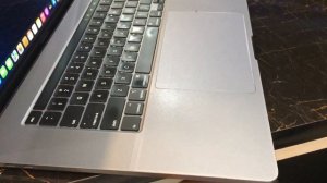 16" MacBook Pro 2019 MVVK2