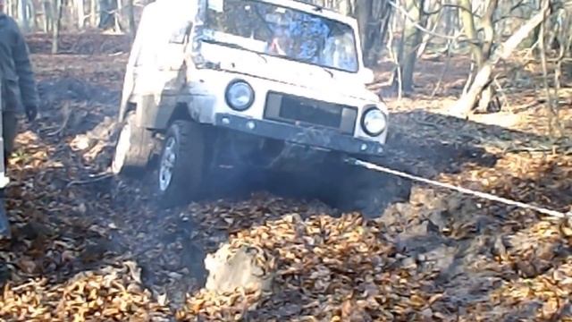 UAZ LUAZ and GAZ 69.  Autumn swamp . Offroad weekend.Луаз Уаз и Газ 69. Осенние покатушки. смотреть онлайн