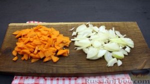 Суп из минтая, с манкой и зелёным луком