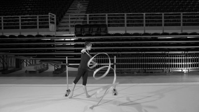 Ballet barre workout with RG apparatus. Классический станок с предметами для худ. гимнасти!