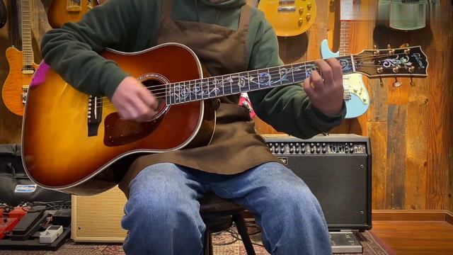 Gibson Vine J-45 VS SJ-200 VS Hummingbird смотреть онлайн