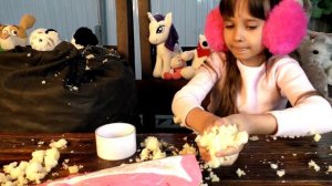 Ангелина с Папой Делают СКВИШИ своими руками. Игрушки ДЛЯ ДЕТЕЙ
