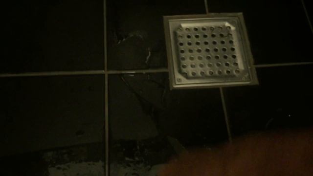 Как устроен душ и туалет в старых домах в центре Копенгагена.