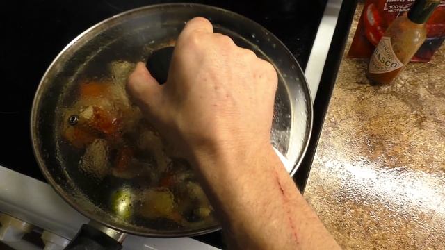 Рецепт Грузинские сырные купаты с овощами на сковороде своими руками смотреть онлайн