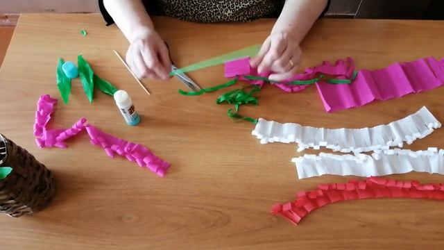 Онлайн мастер-класс Гиацинт из гофрированной бумаги смотреть онлайн