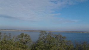 Краски осени Лебяжьего острова. Ноябрь. Яркий солнечный день и ветер.