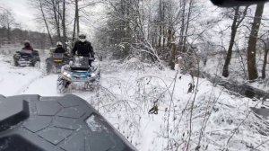 ВЫТАЩИЛИ машину из снега квадроциклом. Зимние покатушки на CFMOTO и BRP.