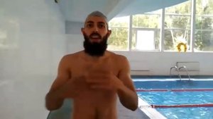 Как качать широчайшую мышцу в бассейне