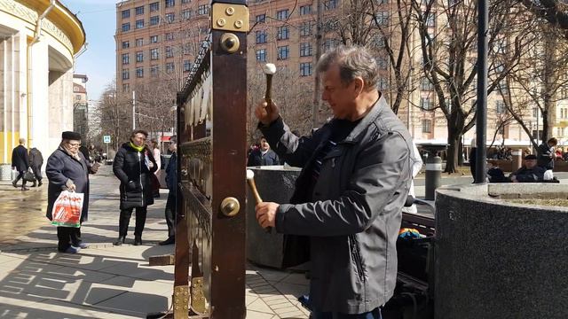 Уникальное звучание известной песни Пелагеи. Угадаете, какой?