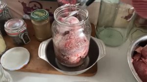 Як засолити м’ясо для тривалого зберігання  //  СОЛОНИНА  В БАНКАХ .