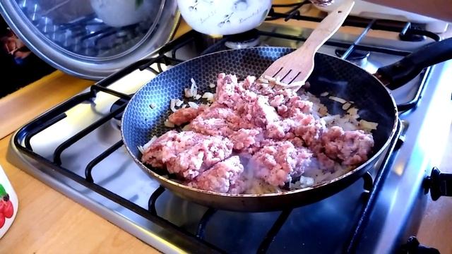 Рулет из лаваша с фаршем, много сочной начинки
