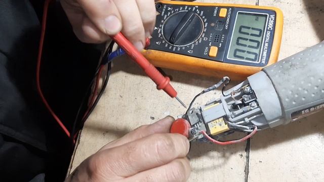 Болгарка Forte 125 не включается - замена симистора.