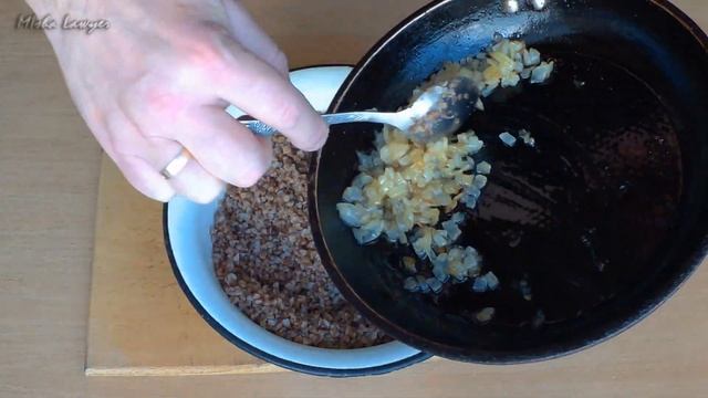 Запеченная Утка с Гречкой и Яблоками от Мишани смотреть онлайн