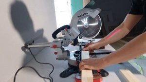 metabo KGS 216 M (8") 슬라이딩 각도절단기
