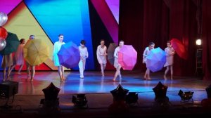 Танец "Сотвори и раскрась", в исполнении образцового коллектива "Ансамбль эстрадного танца "Аssоль"