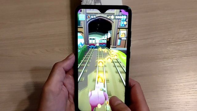 ОБЗОР НА БЮДЖЕТНЫЙ ТЕЛЕФОН BQ 6042L MAGIC E. НА ЧТО ЖЕ ОН СПОСОБЕН!? смотреть онлайн