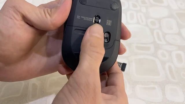 Logitech Wireless Mouse M171 Unboxing & Testing смотреть онлайн