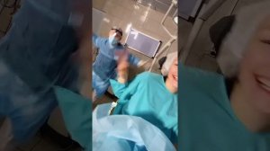 Снимать видео с хирургом на операционном столе? Почему бы и «да»! #shorts