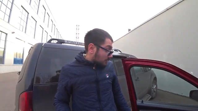 Замена штатной акустики Lada Largus от Урал смотреть онлайн