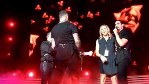Backstreet Boys Las Vegas - Shape of my Heart - Kevin & Kristin