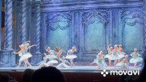 Потрясающий балет «Хрустальный дворец "