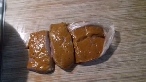 ШОК,НЕ ПОКУПАЙТЕ ПЕЧЕНКУ В МАГНИТЕ.  купил печенку в магнит а она оказалась оранжевая)
