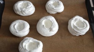 Павлова с лимонным курдом