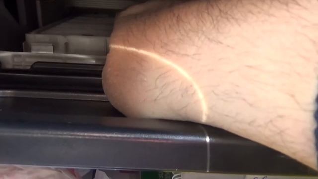 Замена фильтра салона Toyota LC200. смотреть онлайн