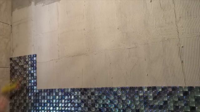 Подготовка и укладка ПАНО из МОЗАИКИ в ванной своими руками. смотреть онлайн