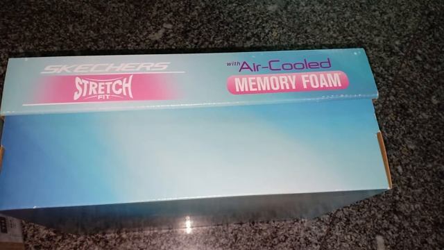 SKECHERS Ultra Flex - Harmonious รองเท้าลำลองสำหรับผู้หญิง สีดำ смотреть онлайн