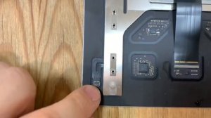 Не работает клавиатура и трекпад MacBook Pro 13 Mid 2017 A1708