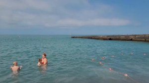 Сочи, санаторий Заполярье сегодня море тёплое и спокойное) ну почти))