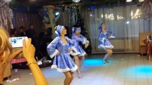 Танец Снегурочек