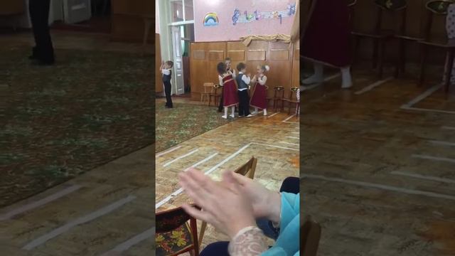 День матери (сад Маша и Максим) смотреть онлайн