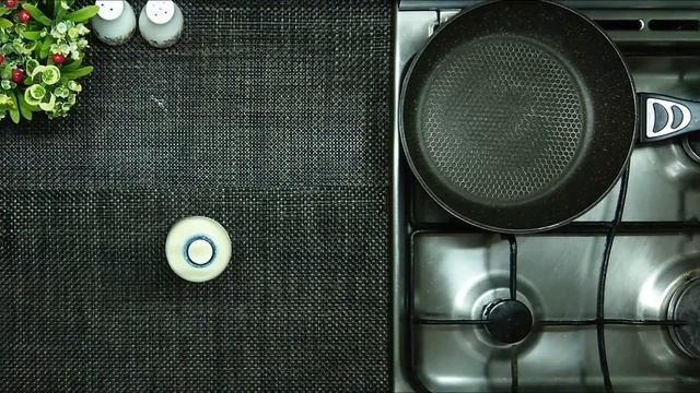 Закуска. Ажурные блины с начинкой вкусно и красиво. Appetizer. Openwork pancakes stuffed смотреть онлайн