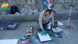 Ялта 2019. На набережной рисуют картины краской из баллончиков