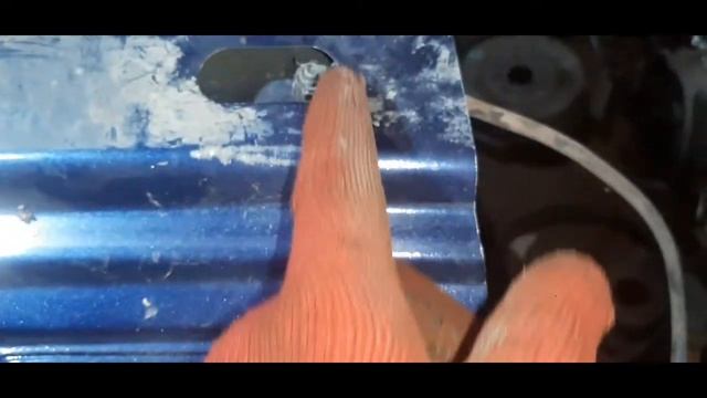 минитрактор 4х4 переломка,установка генератора,и подгон капота. смотреть онлайн